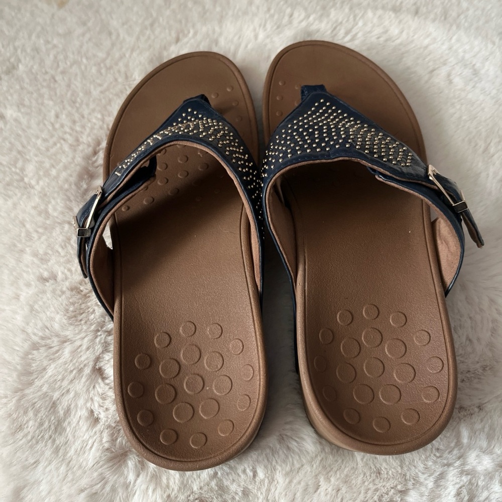 VIONIC Studded Navy Sandals - Picture 3 of 10
